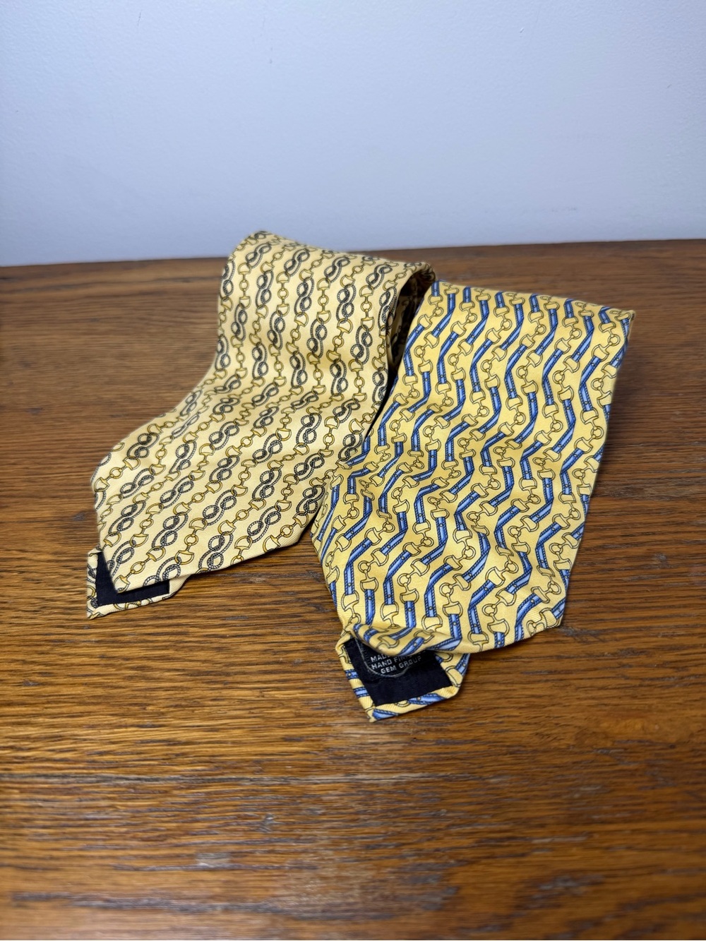 GUCCI Lot Of 2 Vintage Silk Tie Gold Horse Bit Logo.